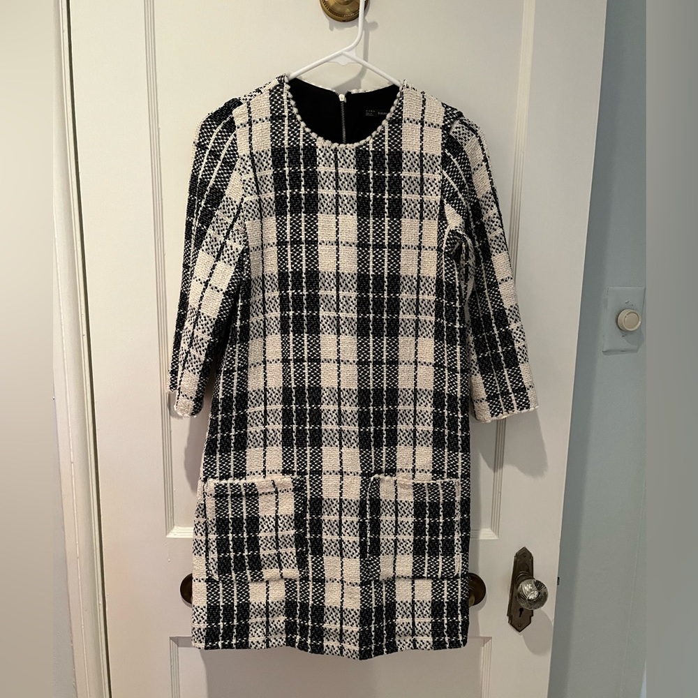 Zara tweed-like shift dress with pockets